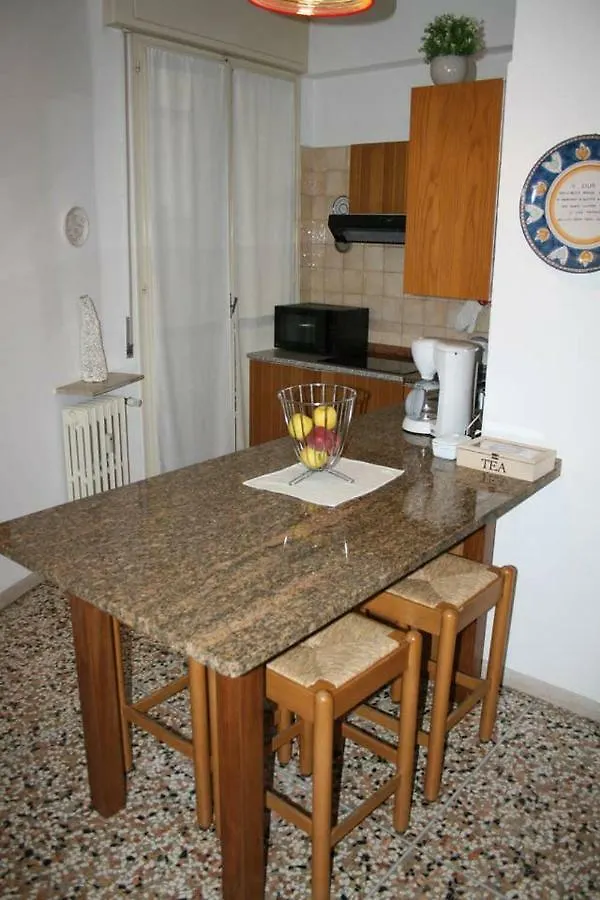 Riviera 34 Apartment Treviso 0*,